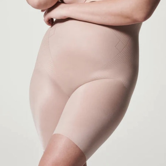 $72 Spanx M Thinstincts® 2.0 High-Waisted Mid-Thigh Short Shapewear Nylon Smooth - Picture 2 of 6